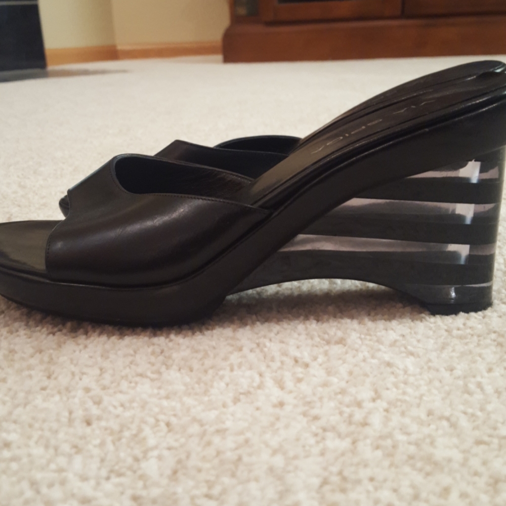 NWOT Black slides